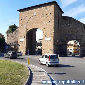 Foto Porta Romana in via Senese nuovo