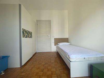 Foto Porzione di Casa in Affitto, 1 Locale, 12 mq, Milano (Loreto/Lam