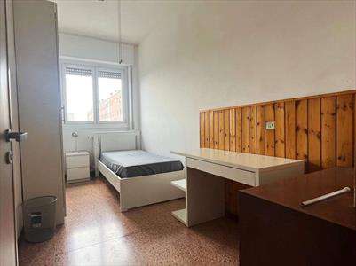 Foto Porzione di Casa in Affitto, 1 Locale, 12 mq, Milano (Lotto/ Nov