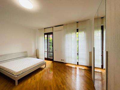 Foto Porzione di Casa in Affitto, 1 Locale, 20 mq, Monza (Amati/ Buon