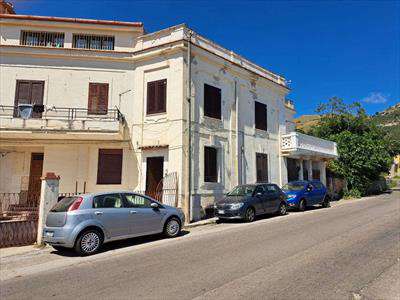 Foto Porzione di Casa in Affitto, 4 Locali, 102 mq, Monreale (Perifer