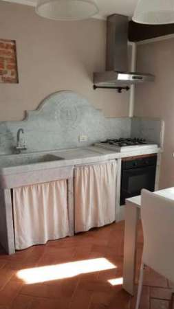 Foto Porzione di casa in affitto a Carrara 55 mq  Rif: 1360949