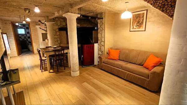 Foto Porzione di casa in affitto a Imola