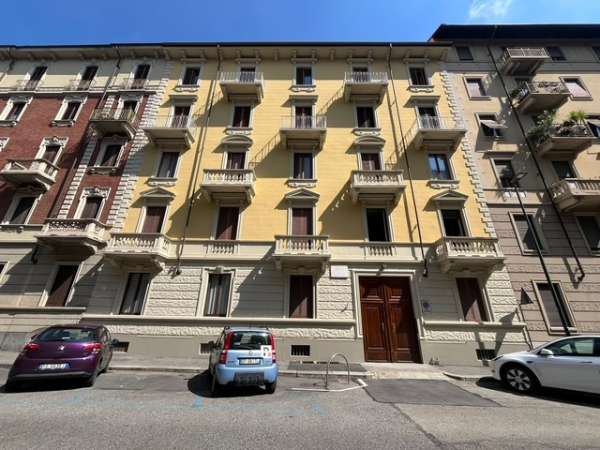 Foto Porzione di casa in affitto a Torino