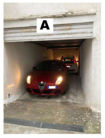 Foto Posti Auto al Coperto