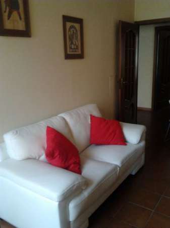 Foto Posti letto all inclusive in camera doppia..zona universit  economia e poli