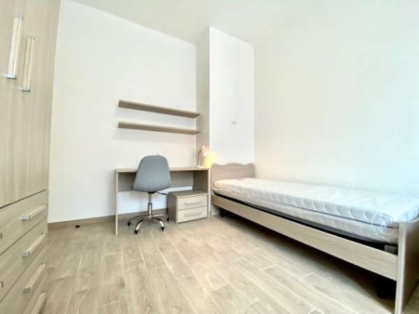 Foto Posti letto Studentesse Borgo Roma