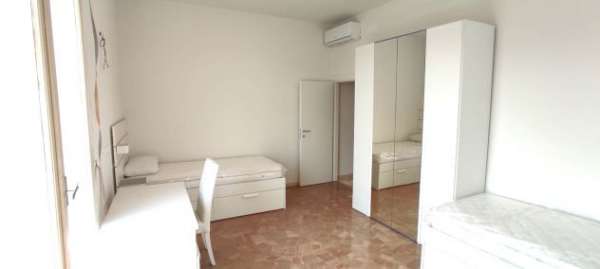 Foto Posto in doppia aria condizionata