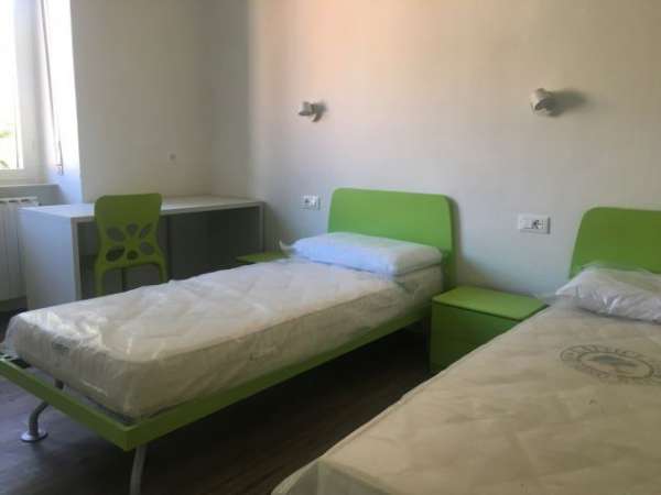Foto POSTO IN DOPPIA PER STUDENTE