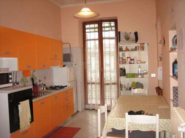 Foto Posto in DOPPIA per STUDENTESSA spese INCLUSE