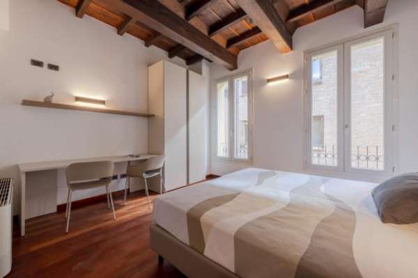 Foto Posto Letto con Bagno Privato [FE_CRR4A-A_D203]