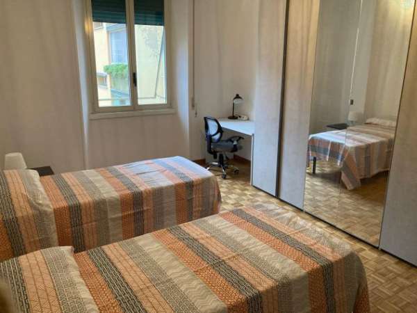 Foto Posto letto in affitto per studentesse – via Don Minzoni