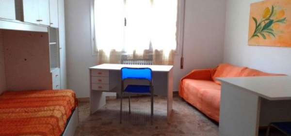 Foto posto letto in appartamento ammobiliato in Mestre