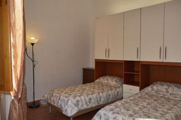 Foto posto letto in camera doppia