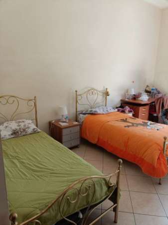 Foto POSTO LETTO IN CAMERA DOPPIA DA SUBITO