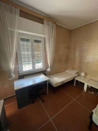 Foto Posto letto in camera doppia libero SOLO  studenti universitari