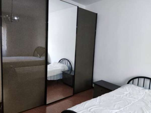 Foto Posto letto in camera doppia Milano Nord