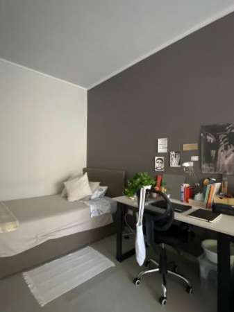 Foto POSTO LETTO IN STANZA DOPPIA � Corso Rosselli, Torino