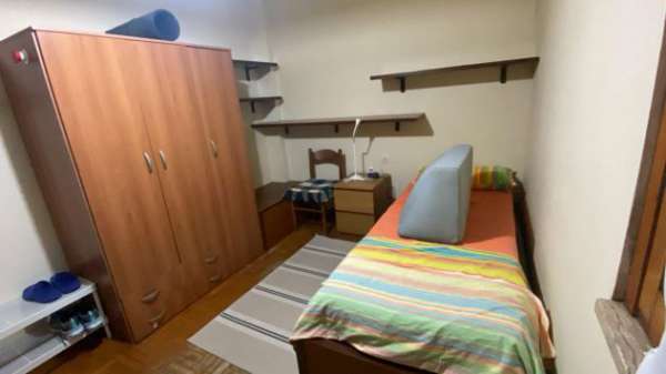 Foto Posto letto in stanza singola - Porta a Lucca