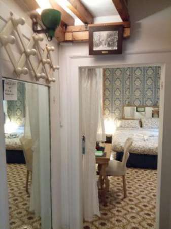 Foto posto letto instanza indipendente Biennale mq15 affitto Euro600