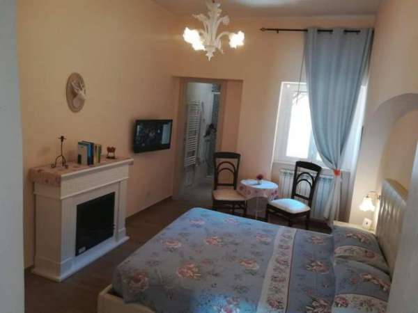 Foto posto letto instanza indipendente Caserta  mq20 affitto Euro1