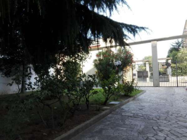 Foto Posto letto studenti e studentesse Via Carnevali