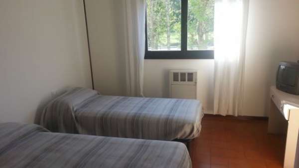 Foto Posto letto x 12 mesi libero da settembre solo studentesse universitarie