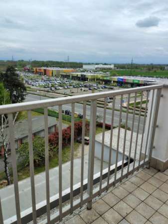 Foto Pressi piscina e campi da tennis e circolo arcieri