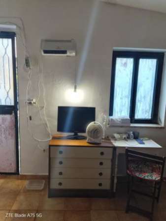 Foto PRIMA PORTA MONOLOCALE LIBERO DA  SUBITO