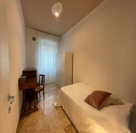 Foto Privato affitta due stanze singole in Valdonega -  Via Marsala