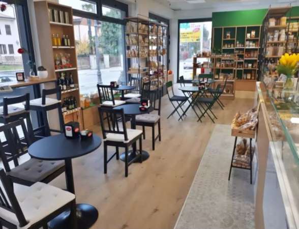 Foto PRIVATO CEDE ATTIVIT COMMERCIALE - BAR CAF - (PREZZO TRATTABILE)