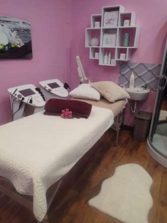 Foto Pronto alluso! Locale ristrutturato ideale per estetica o benessere  Verona