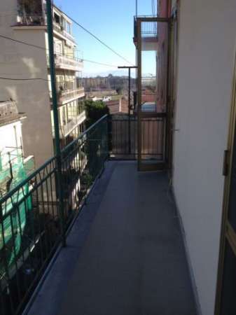 Foto Quadrilocale ampio e luminoso, ammobiliato - centrale