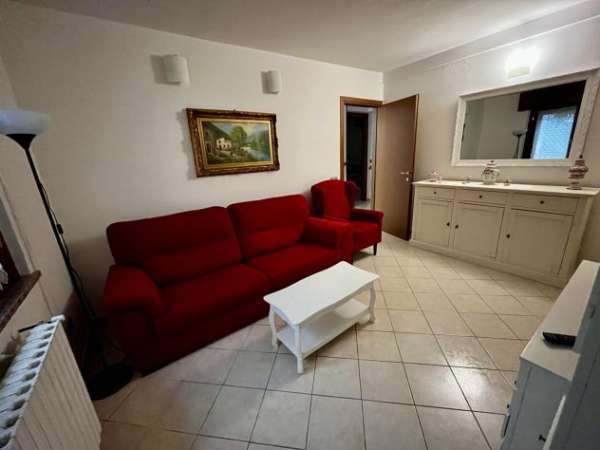 Foto QUADRILOCALE CON DOPPI SERVIZI - SAN MARTINO