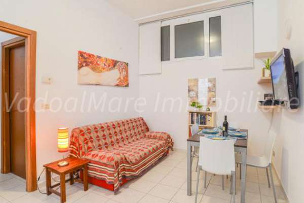 Foto Quadrilocale in affitto a Alassio