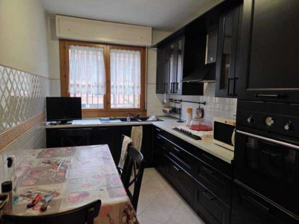 Foto Quadrilocale in affitto a Bologna