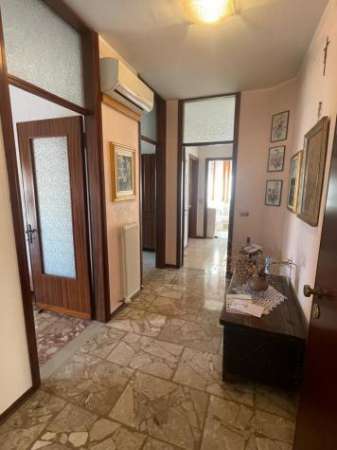 Foto Quadrilocale in affitto a Carpi