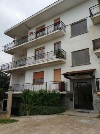 Foto Quadrilocale in affitto a Chieri