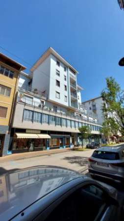 Foto Quadrilocale in affitto a Cossato