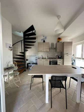 Foto Quadrilocale in affitto a Francavilla al Mare