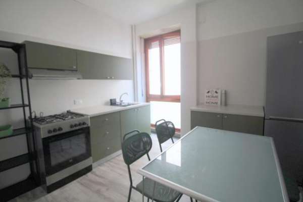 Foto Quadrilocale in affitto a Lecco