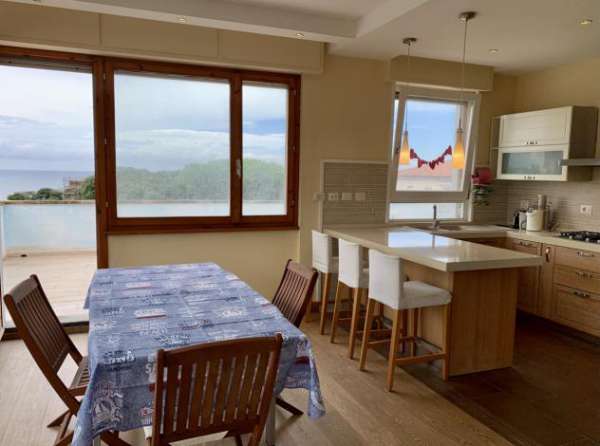 Foto Quadrilocale in affitto a Livorno