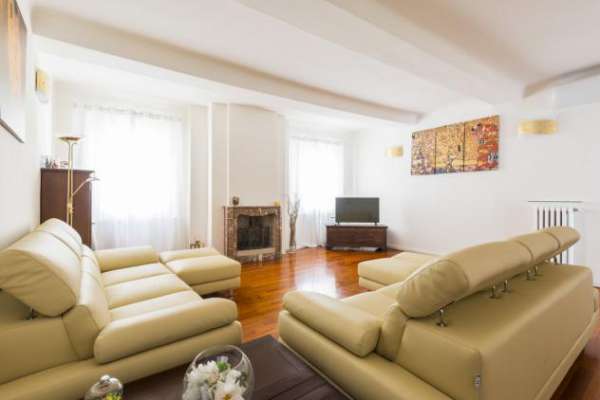 Foto Quadrilocale in affitto a Modena