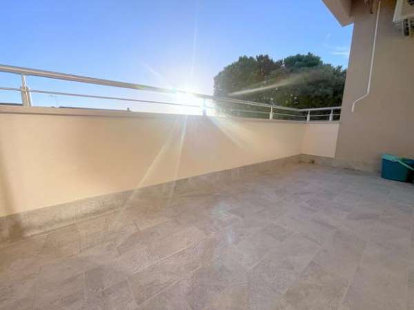 Foto Quadrilocale in affitto a Osimo