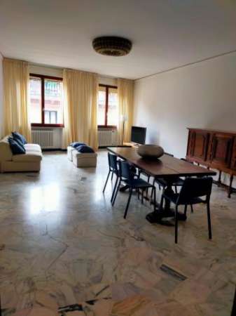 Foto Quadrilocale in affitto a Padova