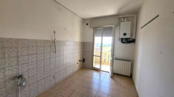 Foto Quadrilocale in affitto a San Costanzo