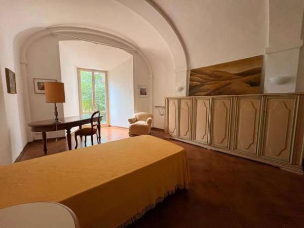 Foto Quadrilocale in affitto a Siena