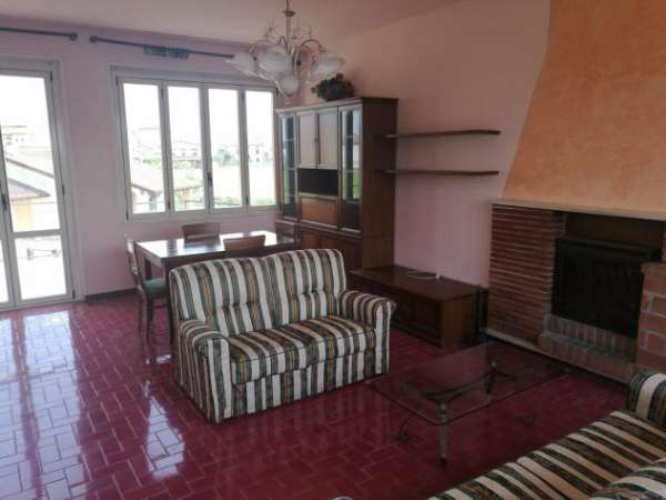 Foto Quadrilocale in affitto a Torricella del Pizzo