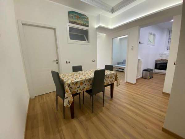 Foto Quadrilocale in affitto a Vado Ligure