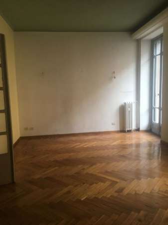 Foto QUADRILOCALE IN VIA SAN SECONDO ADIACENTE CORSO SOMMELIER